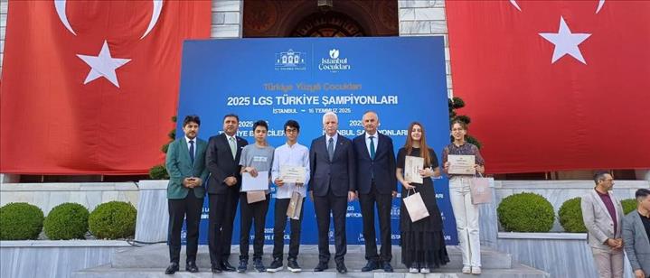 LGS ŞAMPİYONUMUZ İSTANBUL VALİLİĞİNDE